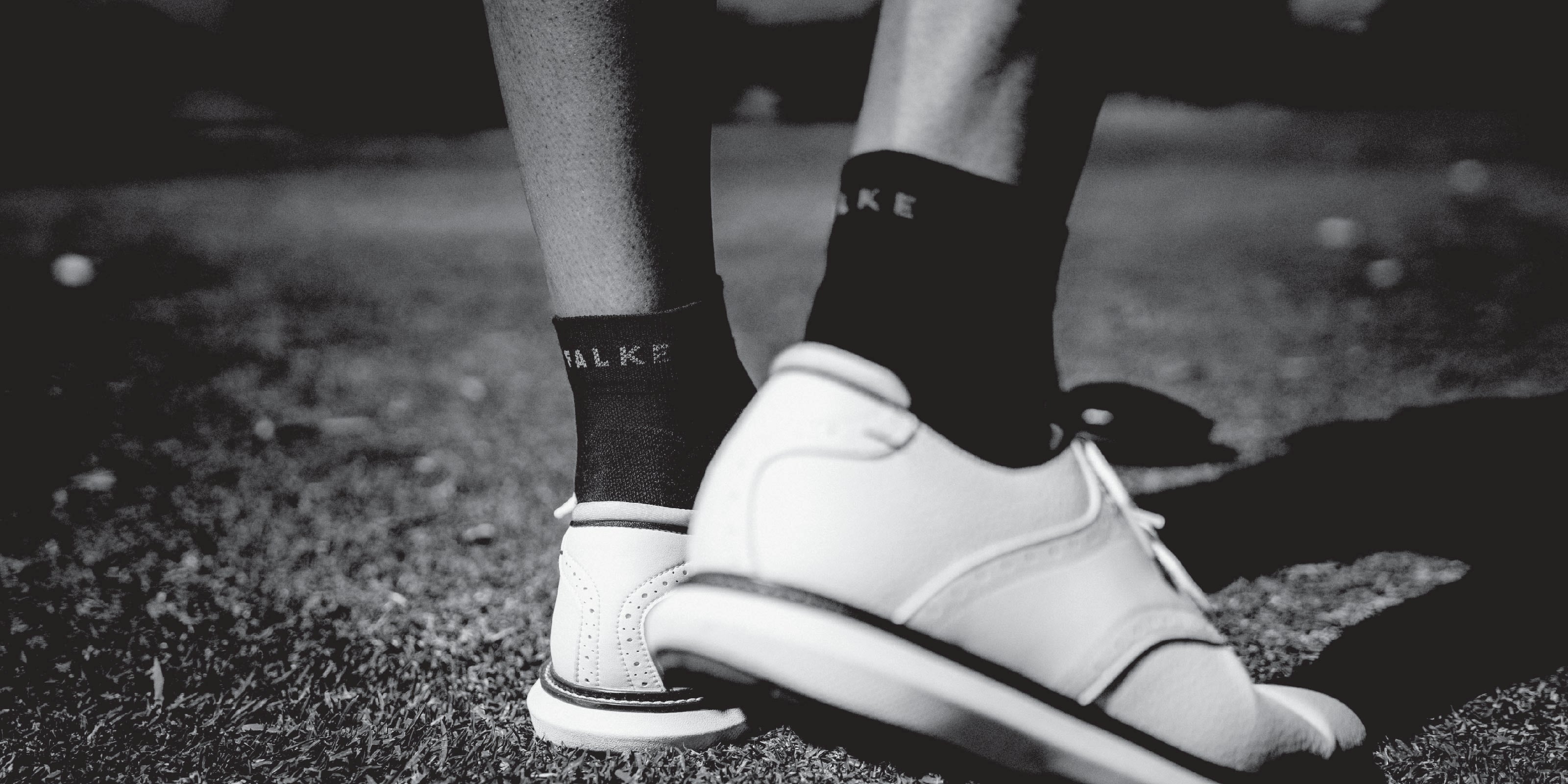GOLF SHOES
