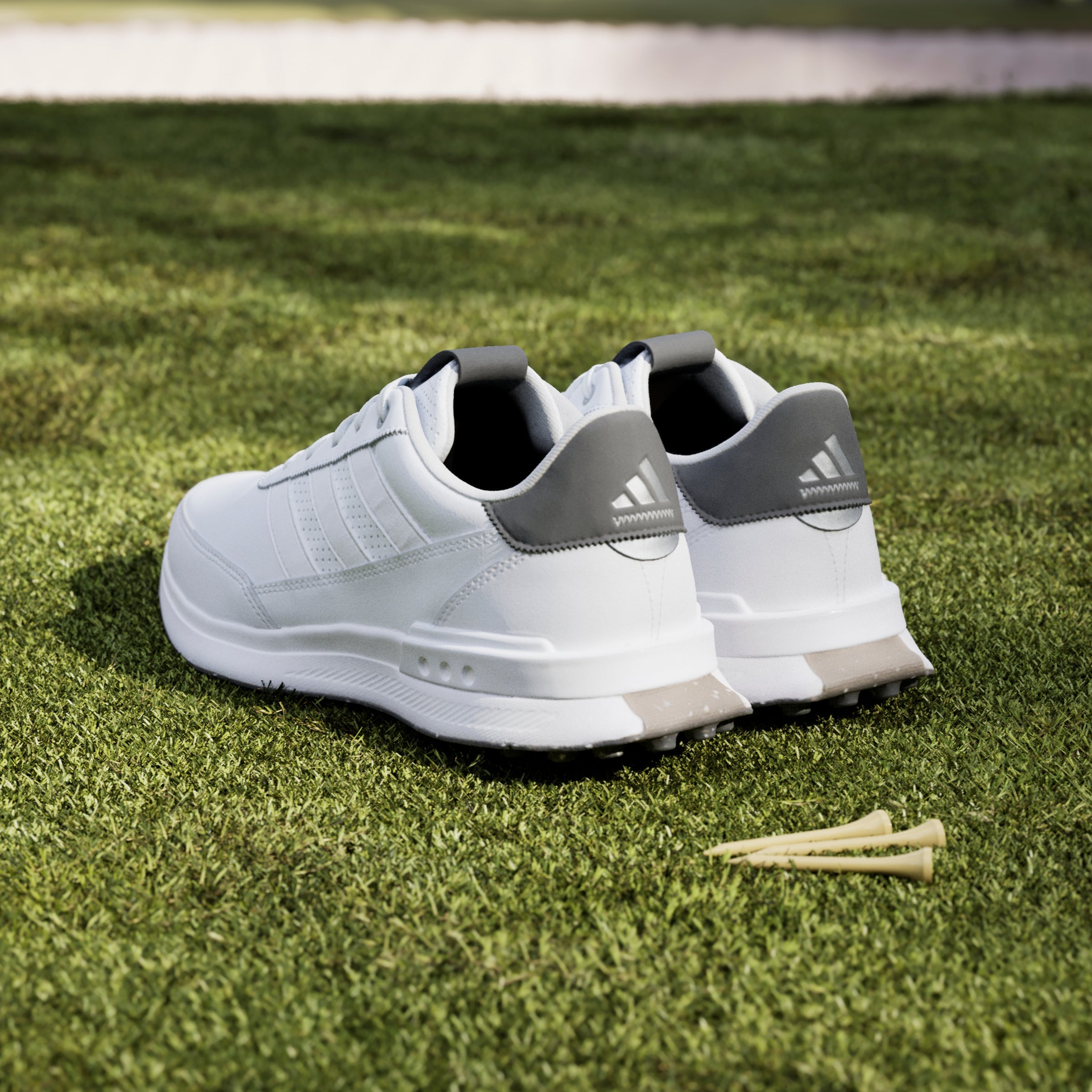 S2G SPIKELESS LEATHER
