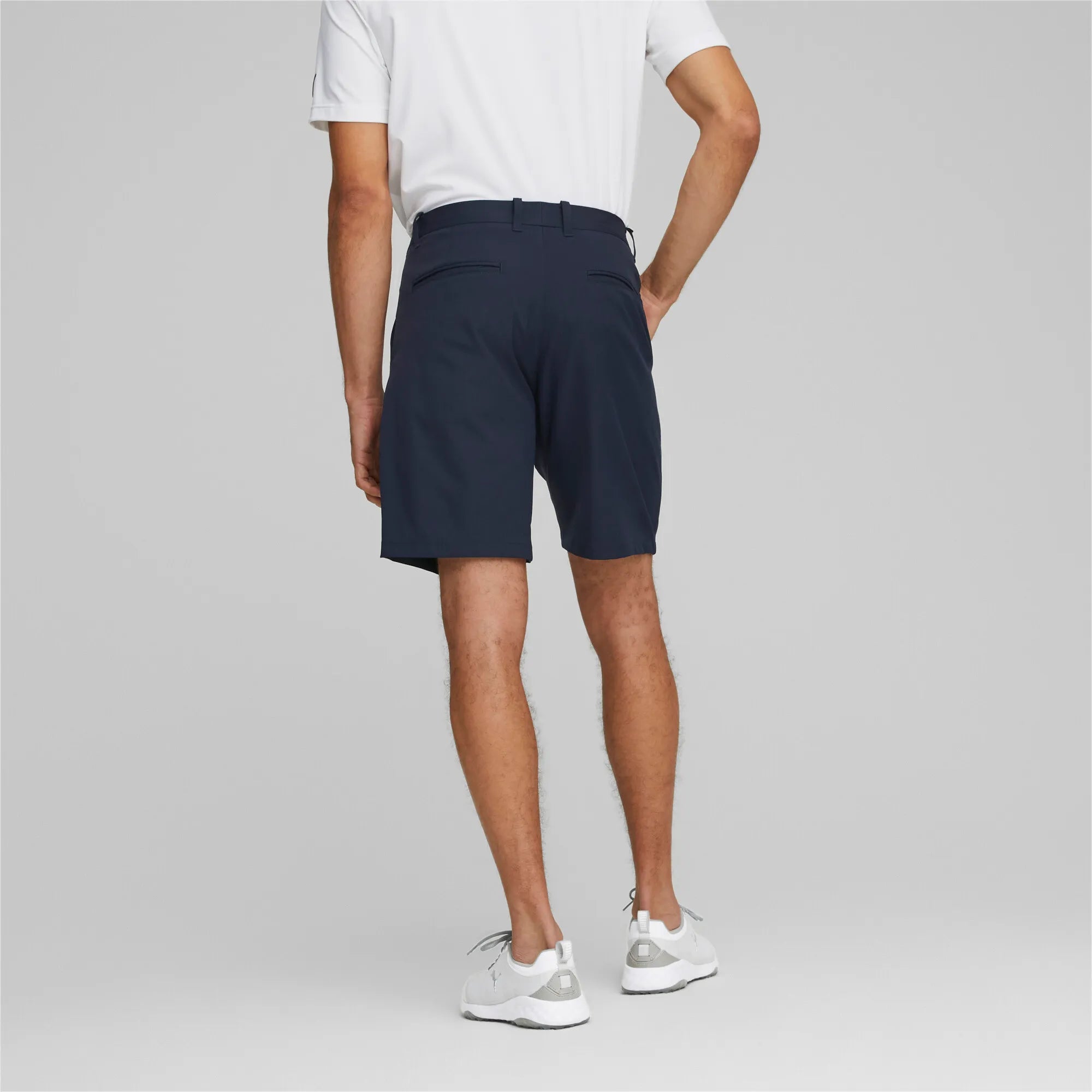 Dealer Short 8"